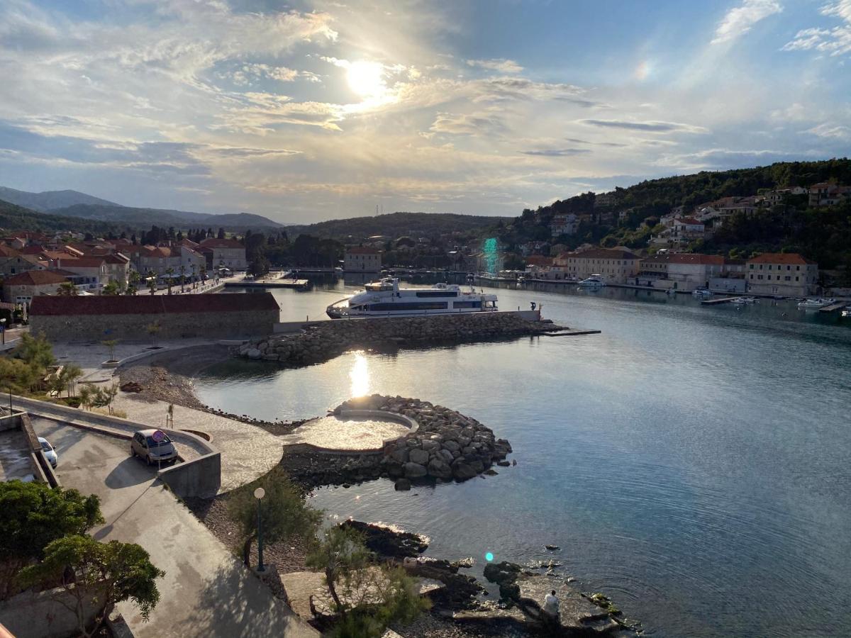 Apartments Peronja Jelsa Seafront Dış mekan fotoğraf