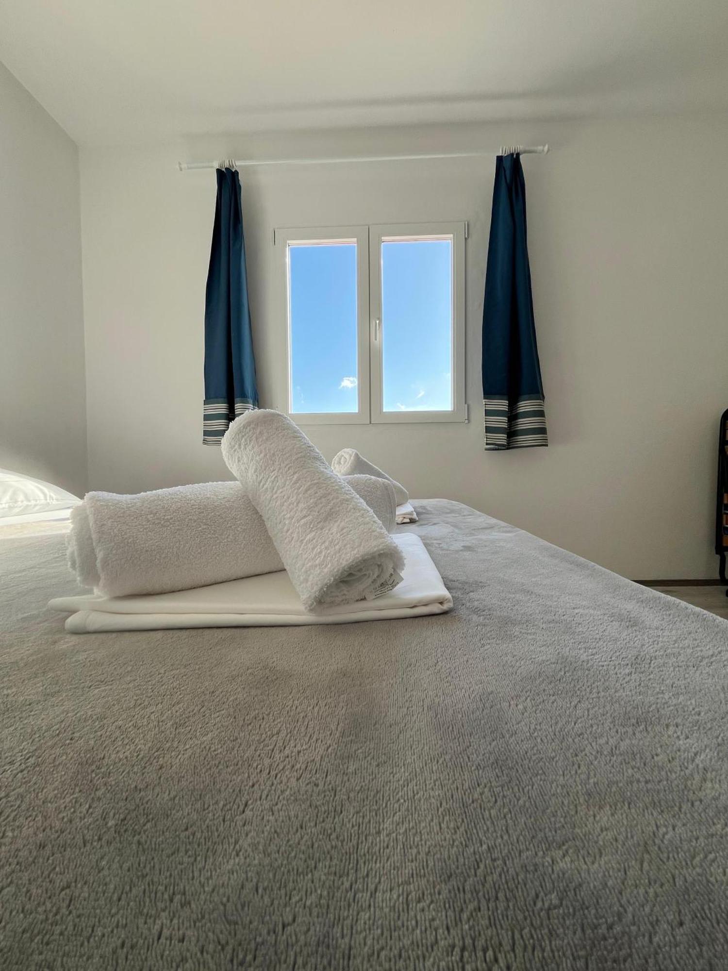 Apartments Peronja Jelsa Seafront Dış mekan fotoğraf